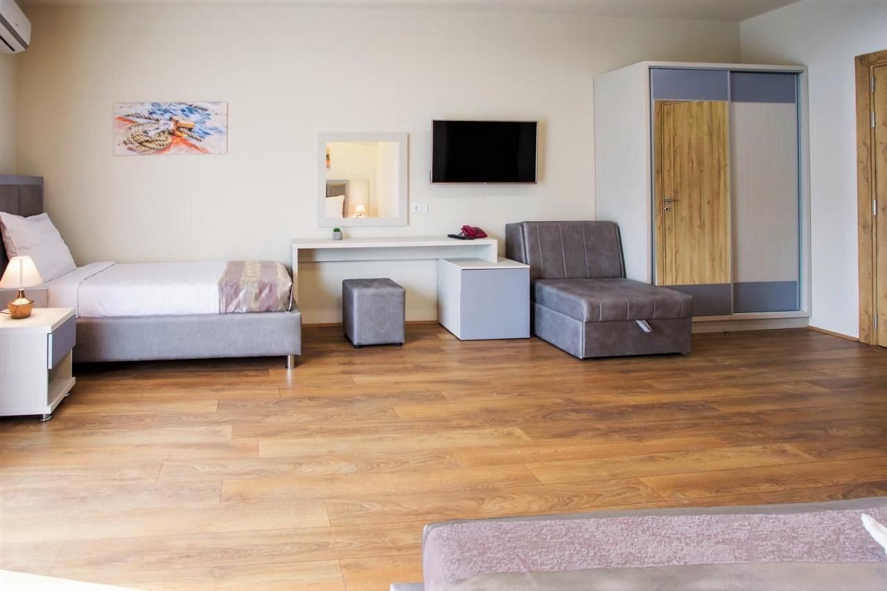 Hotel Olimpija Plus Herceg Novi Esterno foto