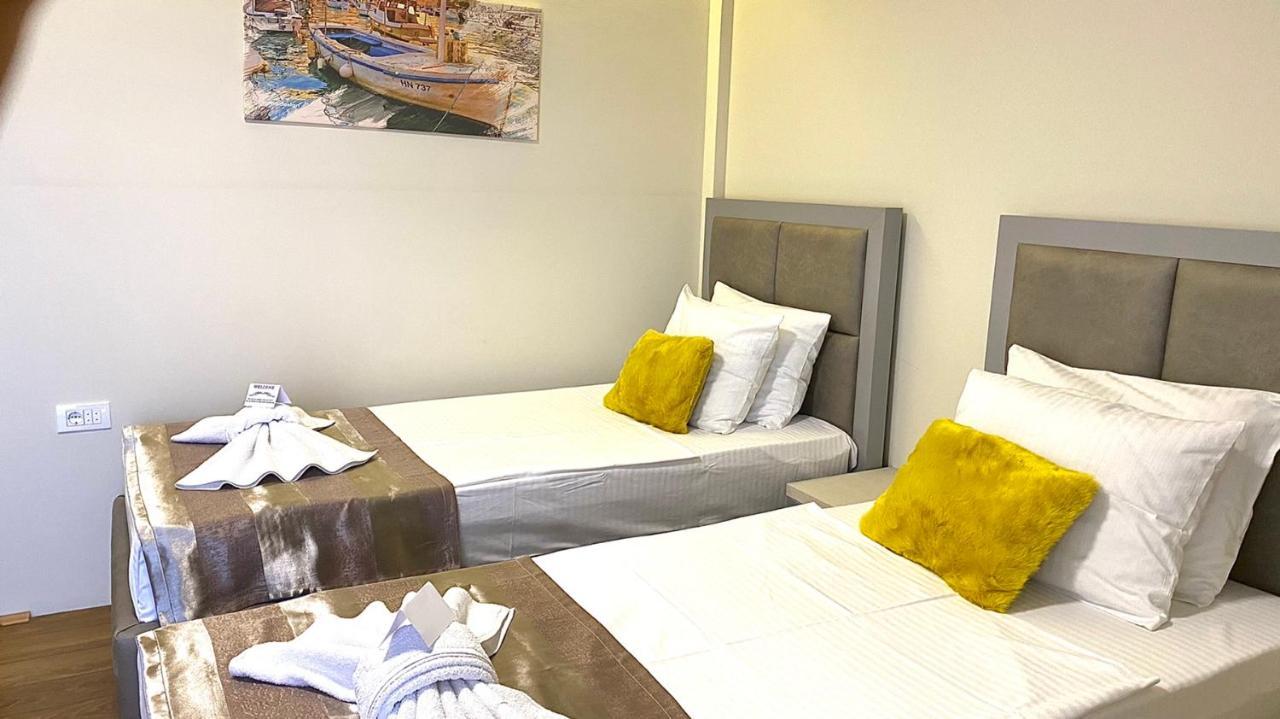 Hotel Olimpija Plus Herceg Novi Esterno foto