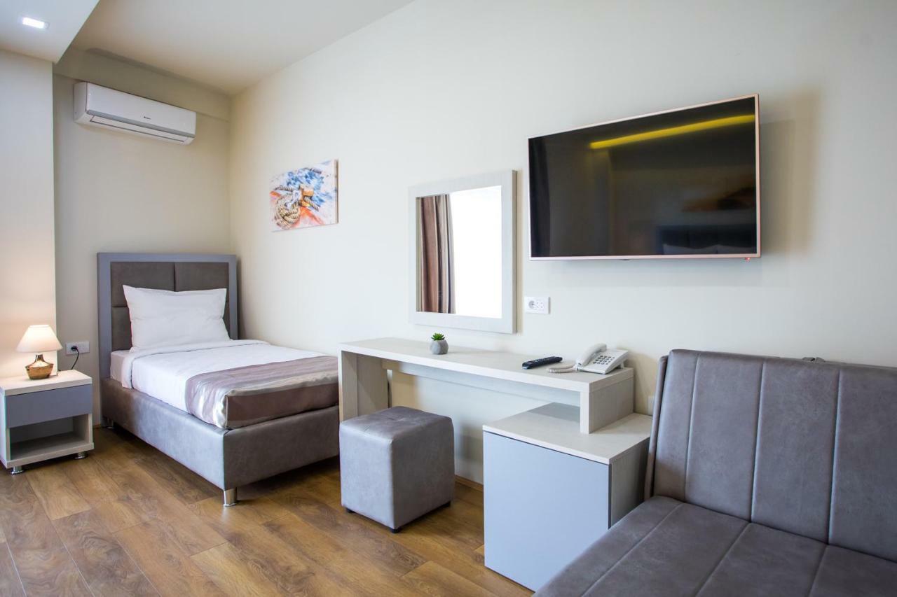 Hotel Olimpija Plus Herceg Novi Esterno foto