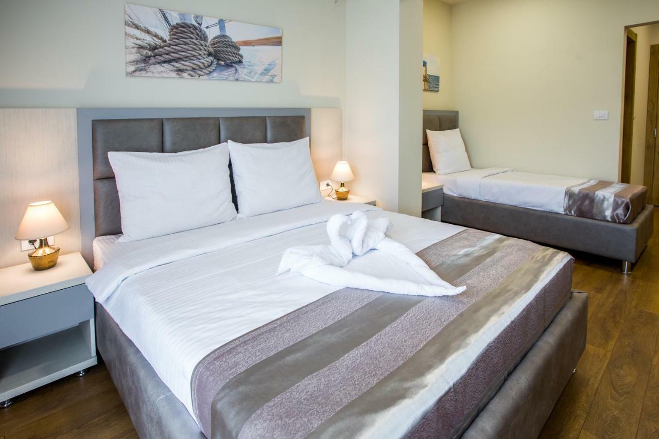 Hotel Olimpija Plus Herceg Novi Esterno foto