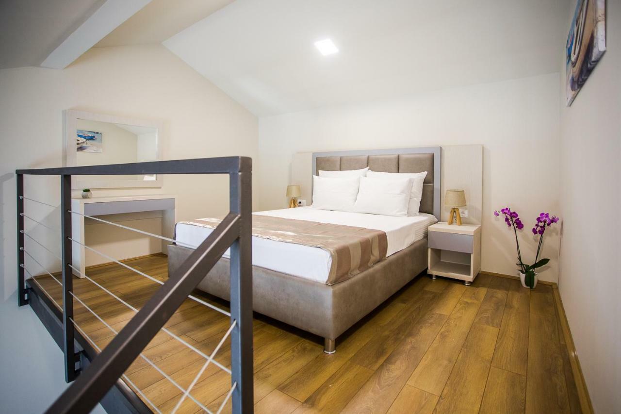 Hotel Olimpija Plus Herceg Novi Esterno foto