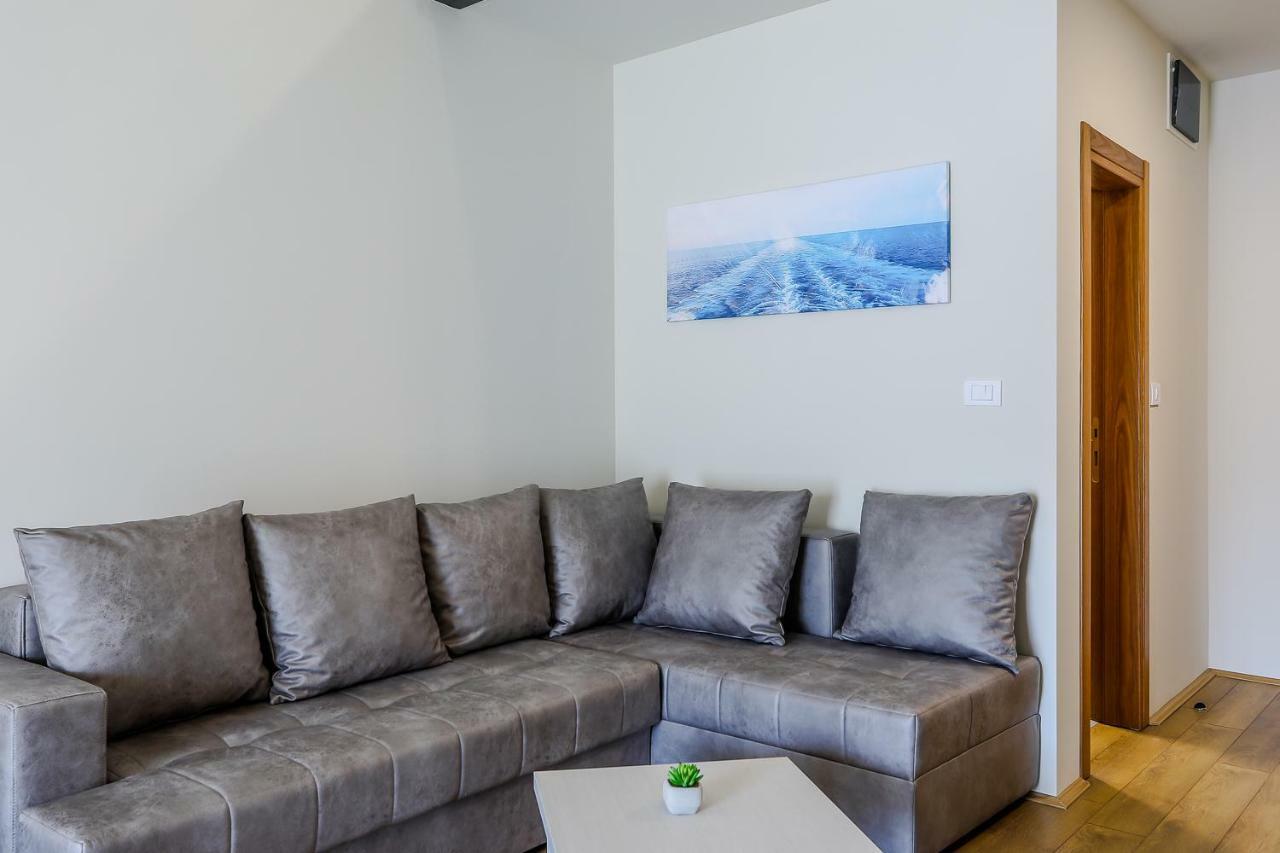 Hotel Olimpija Plus Herceg Novi Esterno foto
