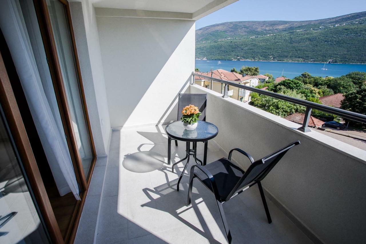 Hotel Olimpija Plus Herceg Novi Esterno foto