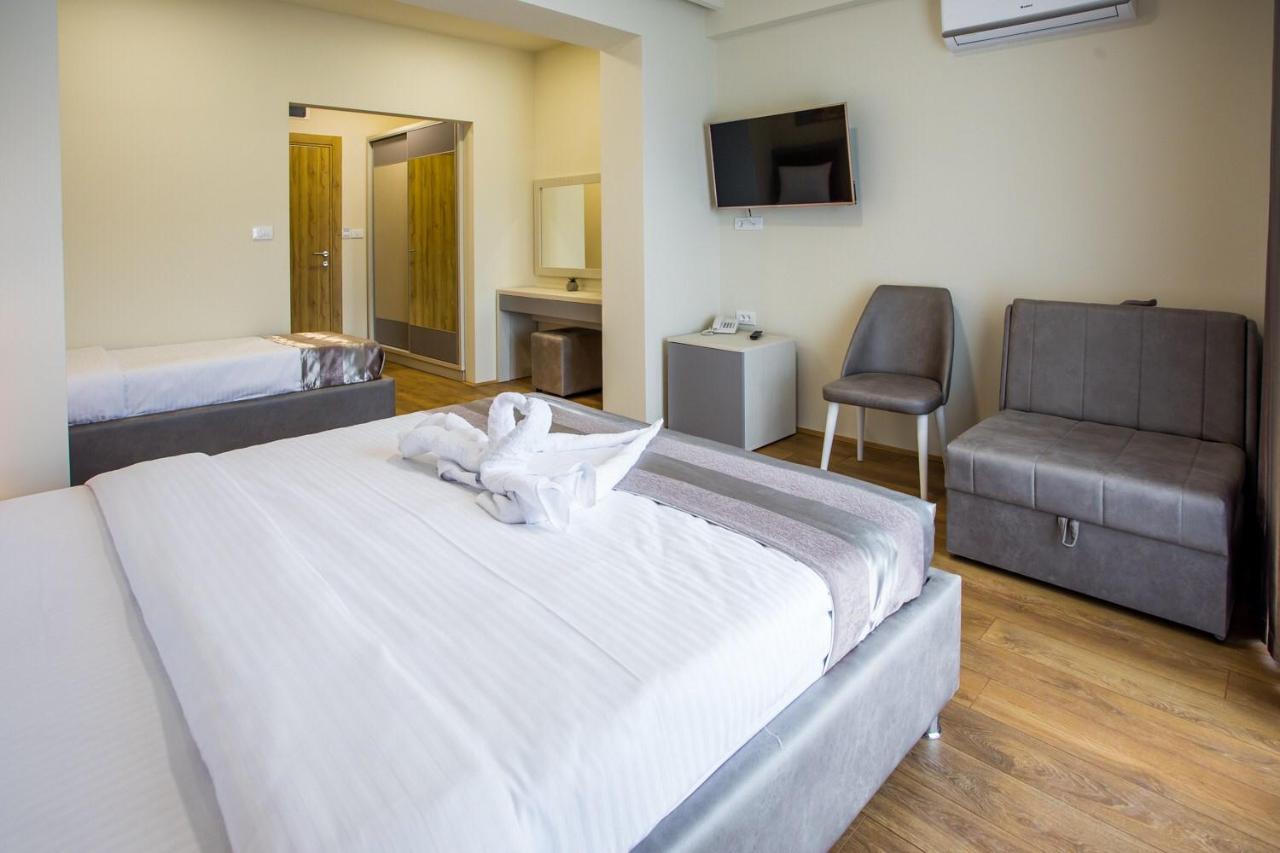 Hotel Olimpija Plus Herceg Novi Esterno foto