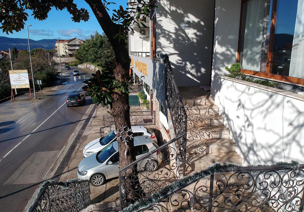 Hotel Olimpija Plus Herceg Novi Esterno foto